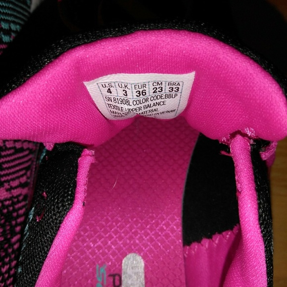 Shoes - Picture 3 of 4